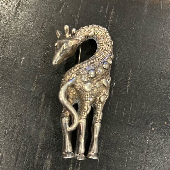 Vintage Premier Designs Signed Silver Rhinestone Giraffe Brooch Jewelry - Picture 1 of 5